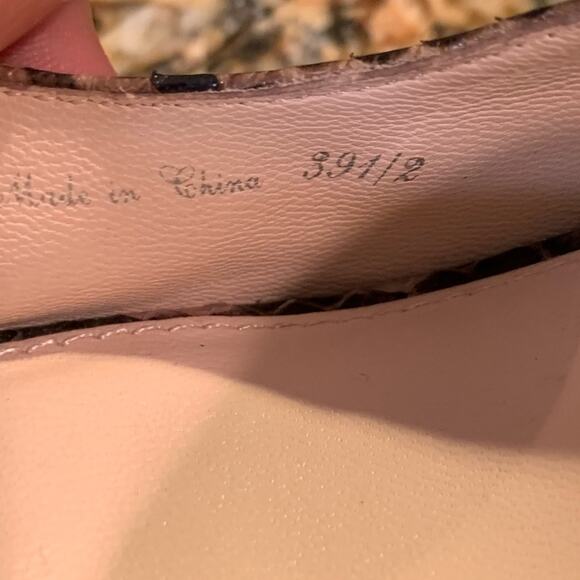 Elie Tahari Womens Brown Snakeskin Peep Toe Shoes Heels Size US 9.5 - Picture 9 of 11